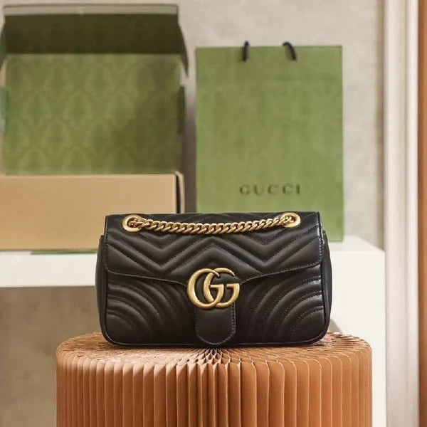 GG Marmont Shoulder Bag - Black