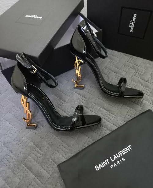 YSL - OPYUM Sandals in Patent Leather