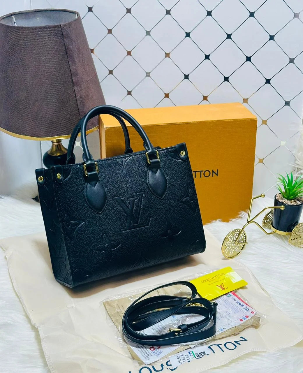 LV Onthego Small PM Monogram Canvas - Full Black