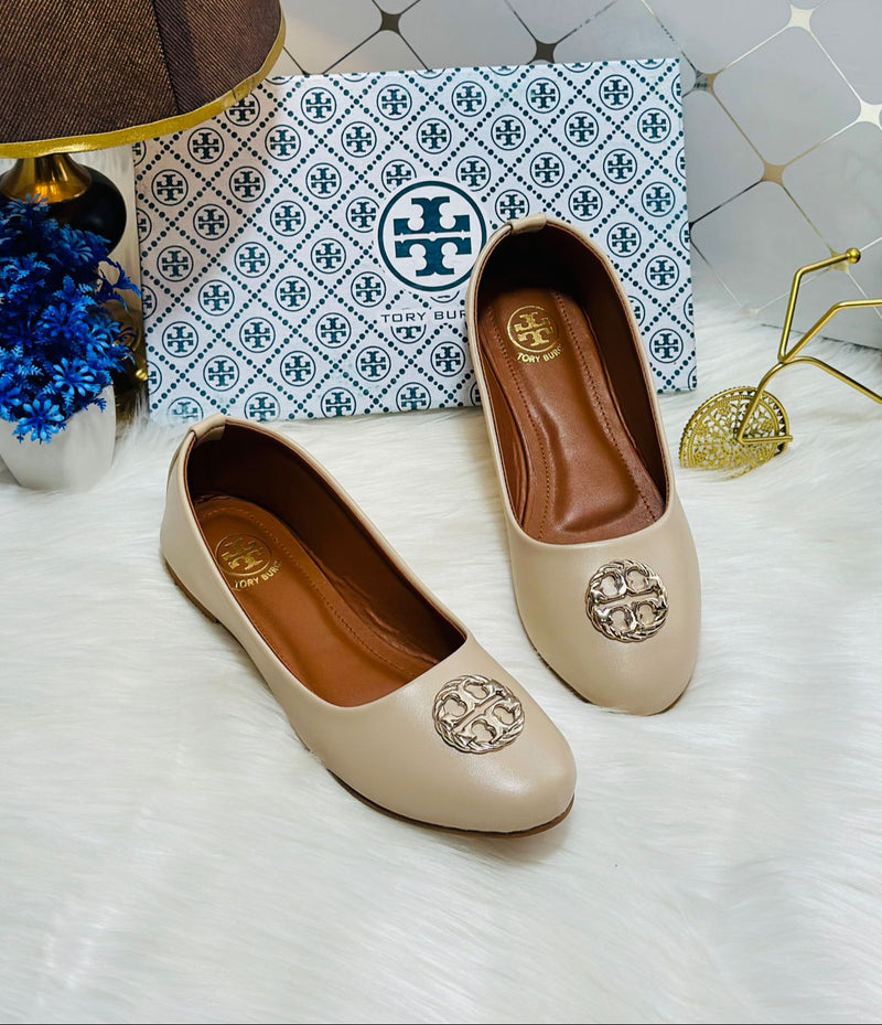 TORY BURCH Claire Ballet Flat Pumps - Beige