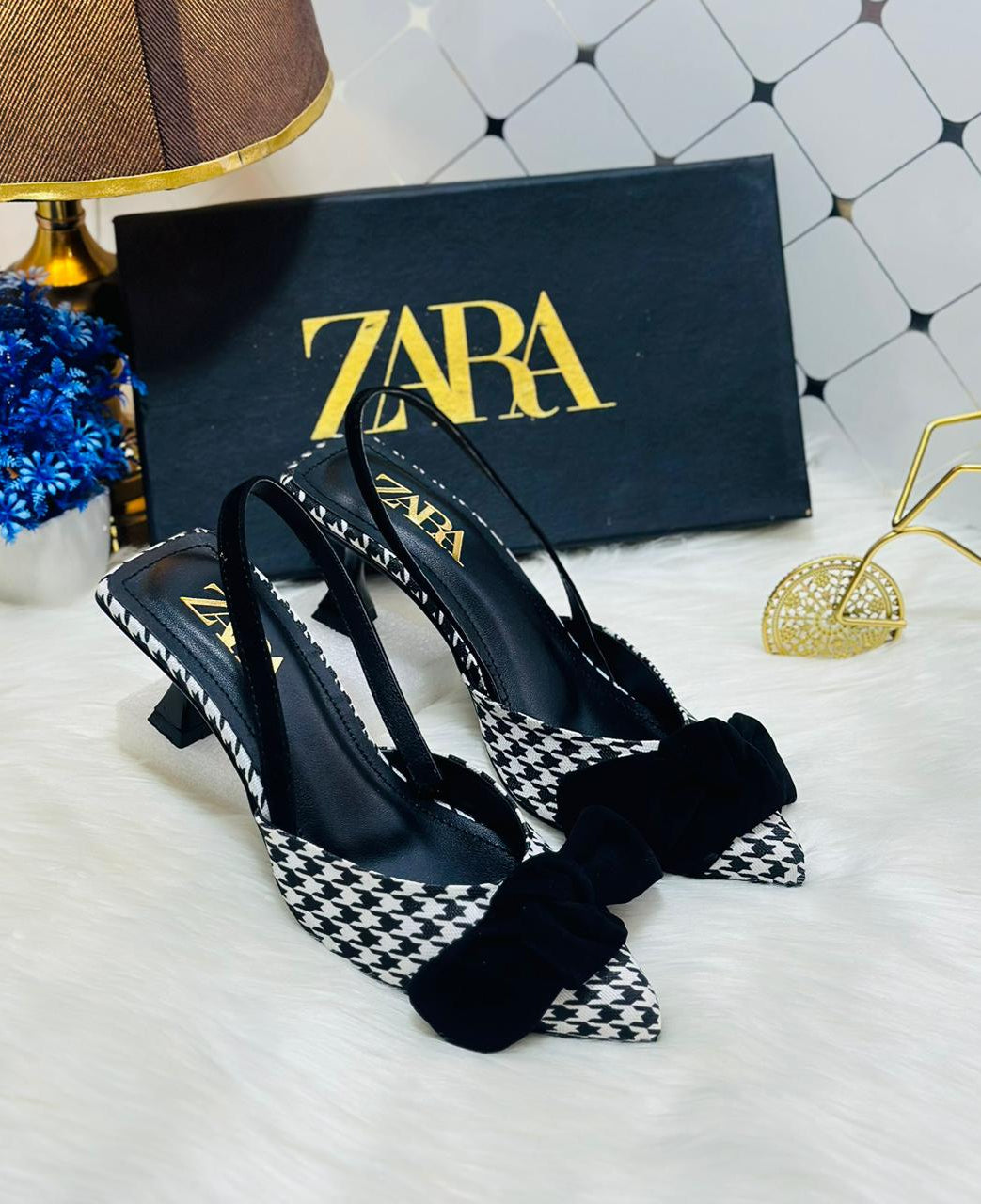 ZARA Black Bow Knot Kitten Heels