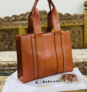 Woody Medium Tote Bag  - Brown