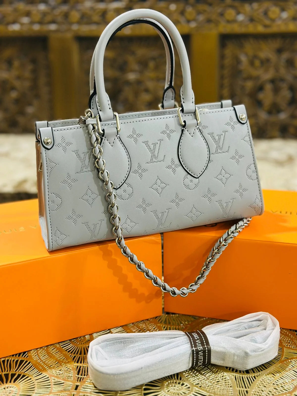 LV OnTheGo East West Monogram Empreinte Leather Bag - Grey